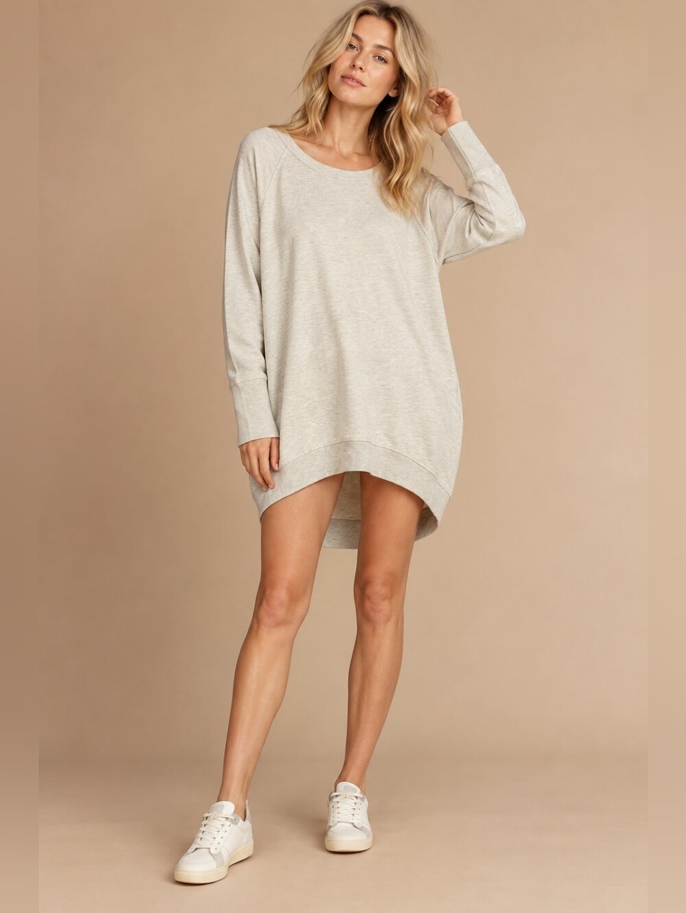 T.LA OATMEAL HEATHER HIGH LOW RAGLAN SWEATSHIRT TUNIC SZ M